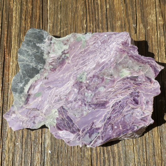 Tsharoiitti 524g siivu 135x113x22mm, helmiäistäkin 64j1 Katso video