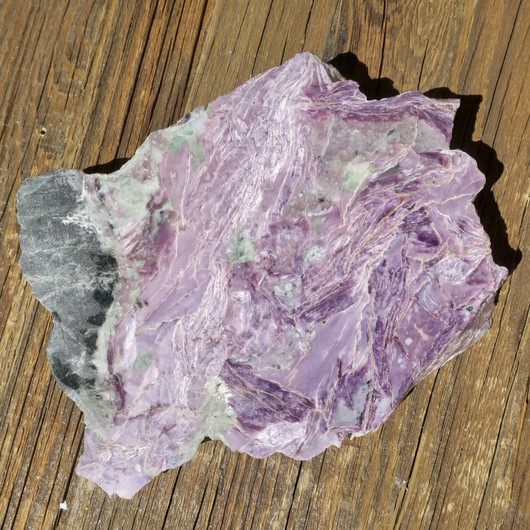 Tsharoiitti 524g siivu 135x113x22mm, helmiäistäkin 64j1 Katso video