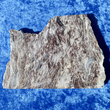 Tsharoiitti 359g siivu 120x95x15mm harvinainen ruskea 64j2 Katso video