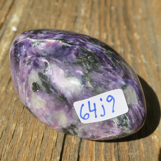 Tsharoiitti rumpuhiottu iso 80g 55x34x30mm jumbo 64j9. Katso video