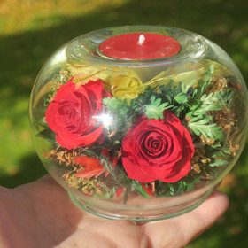 Tuikkualusta ruusuja ja kilikellot, lasinen joulukoriste