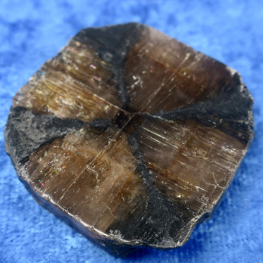 Kiastoliitti siivu 30g extra 36x36x8mm ristikivi nro jj31