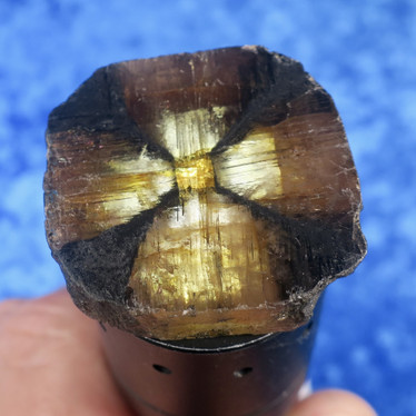 Kiastoliitti siivu 30g extra 36x36x8mm ristikivi nro jj31
