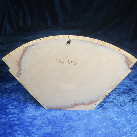 Suodatinpussiteline katajaa. Seinälle tai pöydälle.