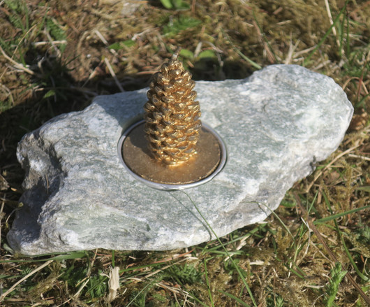 Tuikkualusta serpentiniitti valitse kuvista A, B,C, D,E,X