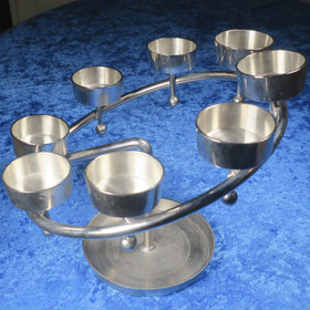 Tuikkuteline/ kivipalloteline/ kivimunateline, metallia