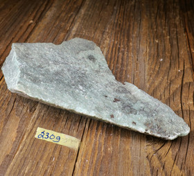 Aventuriini vihreä raaka 230g Luosto Suomi Hi149