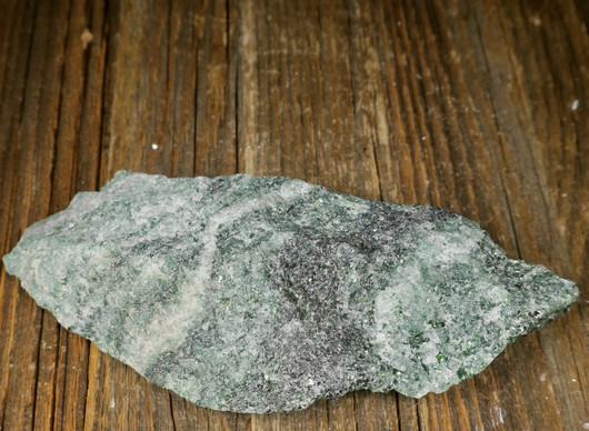 Fuksiittikvartsiitti 172g 135x50x20mm Suomi Hi90
