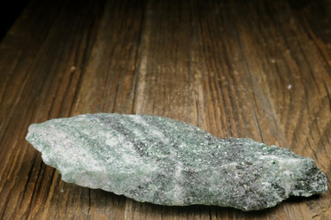 Fuksiittikvartsiitti 172g 135x50x20mm Suomi Hi90