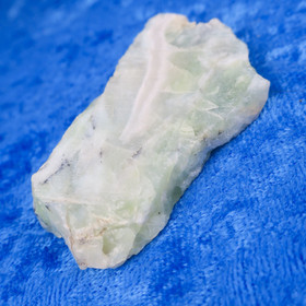  Opaali vihreä siivu 17g 55x30x7-9mm Hi126