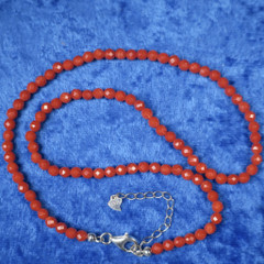 Helmet koralli oranssinpunainen 4mm viistehiottu. Alli4