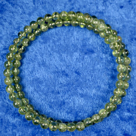 Rannekoru peridootti 5mm, sopii kaikille, one size 