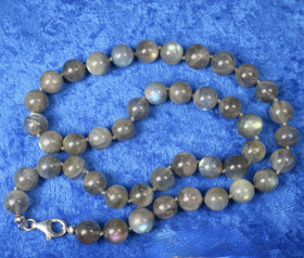 Helmet labradoriitti 9mm solmitut 48cm SYLVI