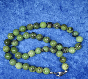 Kaulahelmet serpentiini 43cm