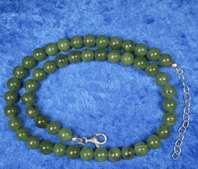 Kaulahelmet nefriitti 8mm, 42-48cm