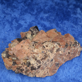 Kalimaasälpä ja savukvartsi 134g 95x60x20mm  Uhlu Suomi Hi156R