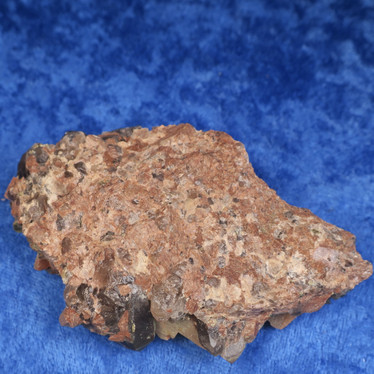 Kalimaasälpä ja savukvartsi 134g 95x60x20mm  Uhlu Suomi Hi156R