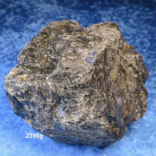 Spektroliitti raaka 2396g 125x95x90mm Ylämaa Suomi Hi53S