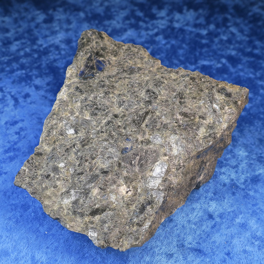 Spektroliitti raaka  583g 100x90x40mm Ylämaa Suomi Hi53S