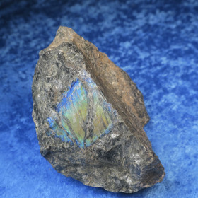 Spektroliitti raaka  461g 85x80x60mm Ylämaa Suomi Hi53S