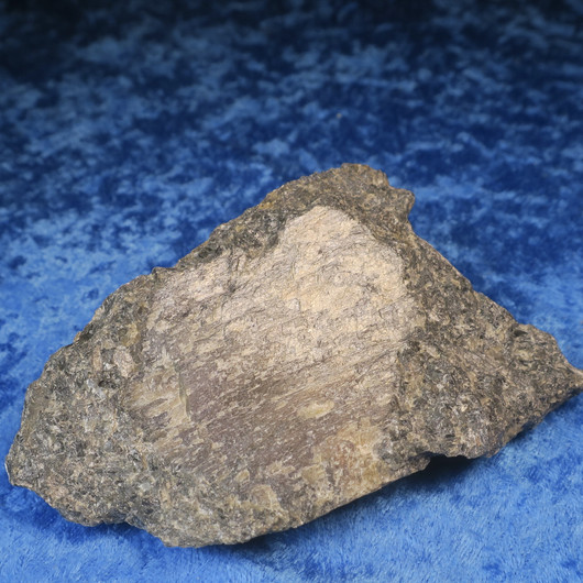 Spektroliitti raaka 214g 105x70x20mm  Ylämaa Suomi Hi53S