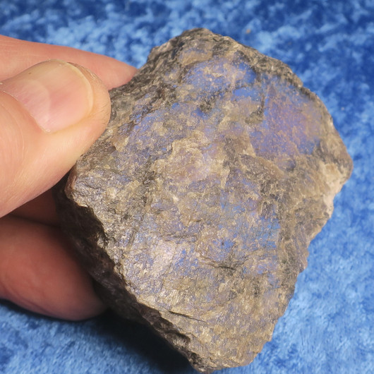 Spektroliitti raaka 185g 65x65x30mm  Ylämaa Suomi Hi53S