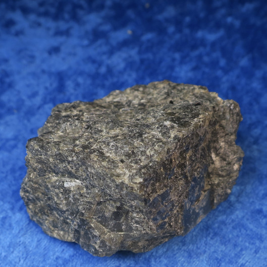 Spektroliitti raaka 139g 55x50x30mm Ylämaa Suomi Hi53S