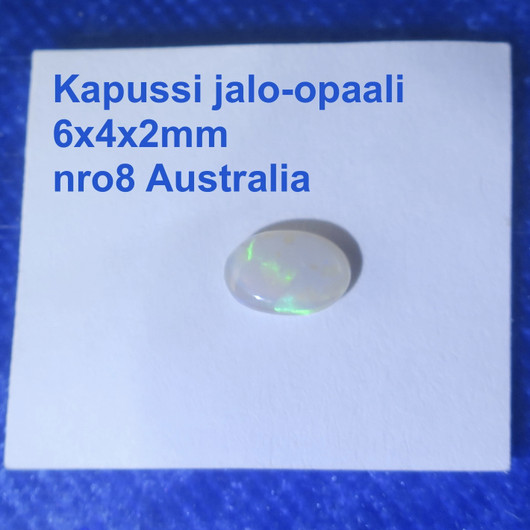 Kapussi jalo-opaali Australiasta. Koko näkyy valikon kuvassa.