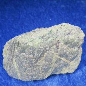 Peridootti oliviini 237g 60x50x45mm