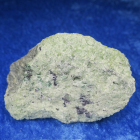 Peridootti oliviini 237g 60x50x45mm