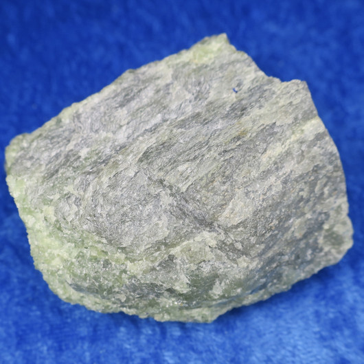 Peridootti oliviini raaka 158g 55x55x30mm Norja Hi159