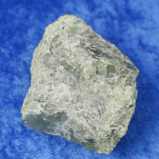 Peridootti oliviini raaka 62g 40x40x25mm Norja Hi159