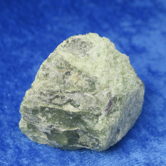 Peridootti oliviini raaka 51g 35x25x25mm  Norja Hi159