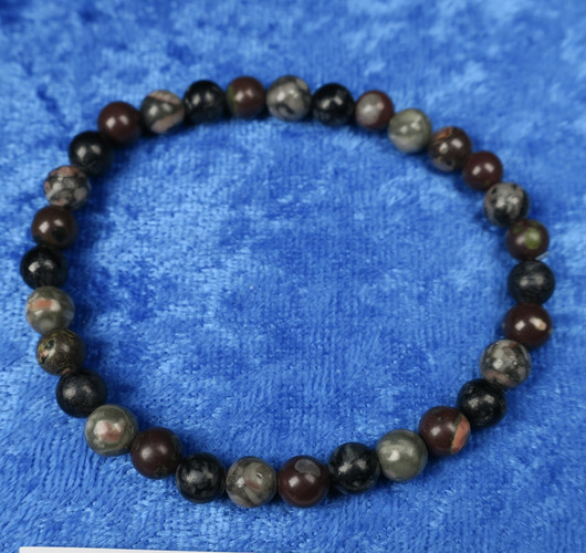 Rannekoru fossiilijaspis ja jaspis 6mm.  Valitse koko valikosta