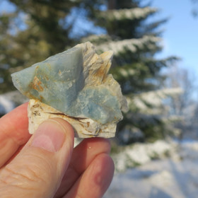 Topaasi sininen ja natrimaasälpä 158g 50x50x35mm Viitaniemi Suomi Hi17