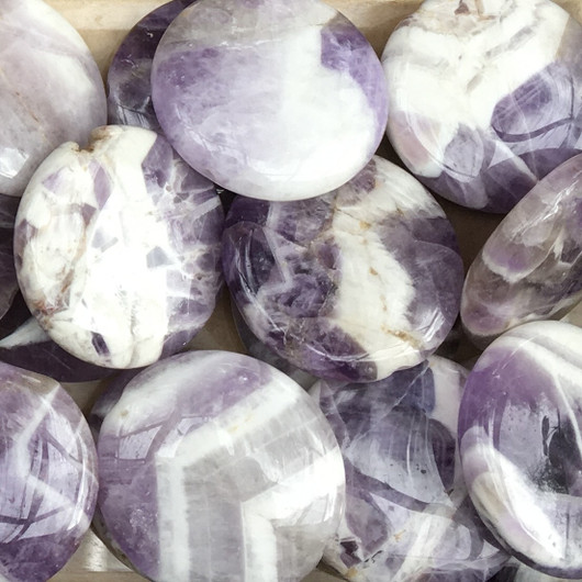 Ametistikvartsi  violetti ja valkokirjava kiekko 30x7mm irtohelmi