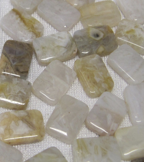 Akaatti vaalea suorakaiteen muotoinen 14x10x4mm irtohelmi