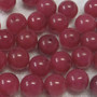 Kvartsi 6mm punainen, hieman sinertävä, värjätty irtohelmi 