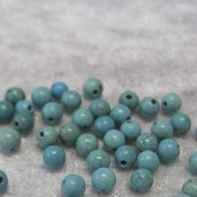 Magnesiitti turkoosivärjätty 4mm vihertävä irtohelmi