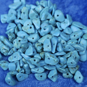 Magnesiitti turkoosivärjätty pieni sipsihelmi sinisempi irtohelmi