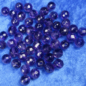 Ametisti tumma violetti viistehiottu 6mm irtohelmi