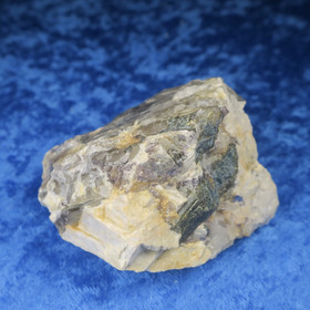 Pegmatiitti 212g vihreä turmaliini ym. Suomi Hi158