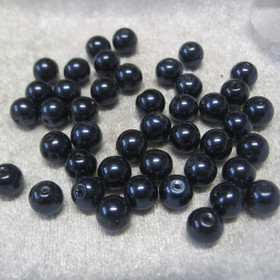 Tummansininen 8mm mustikan värinen synteettinen irtohelmi