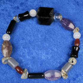 Rannekoru HÄRKÄ - OX härän onnenkivet Kiinalaisessa horosk. 21cm nro5