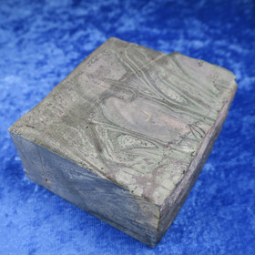 Tinguaiitti 458g  74x66x32mm Hi109 