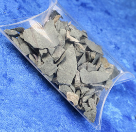 Tinguaiitti murskaa 30g rasiassa Hi109 