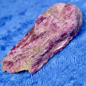 Rubiini 22,1g 52x19x11mm 