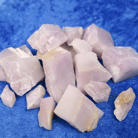 Ussingiitti raaka. Valitse koko 1-10g valikosta. Hi163