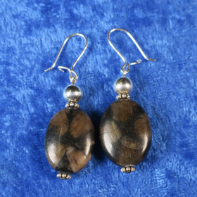  Korvakorut kiastoliitti ristikivi Ki8