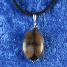 Riipus kiastoliitti ristikivi, siro malli  Ki31